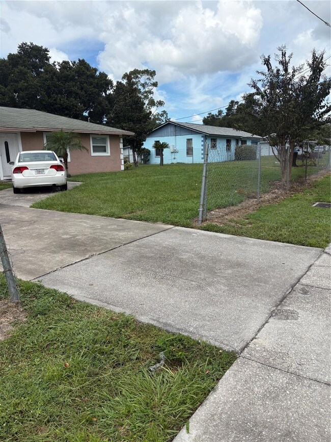 3808 Mohawk Dr, Mount Dora, FL 32757 - photo 2