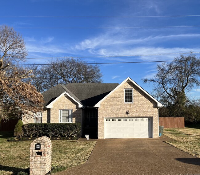 101 Saul Dr N, Portland, TN 37148 MLS RTC2600572