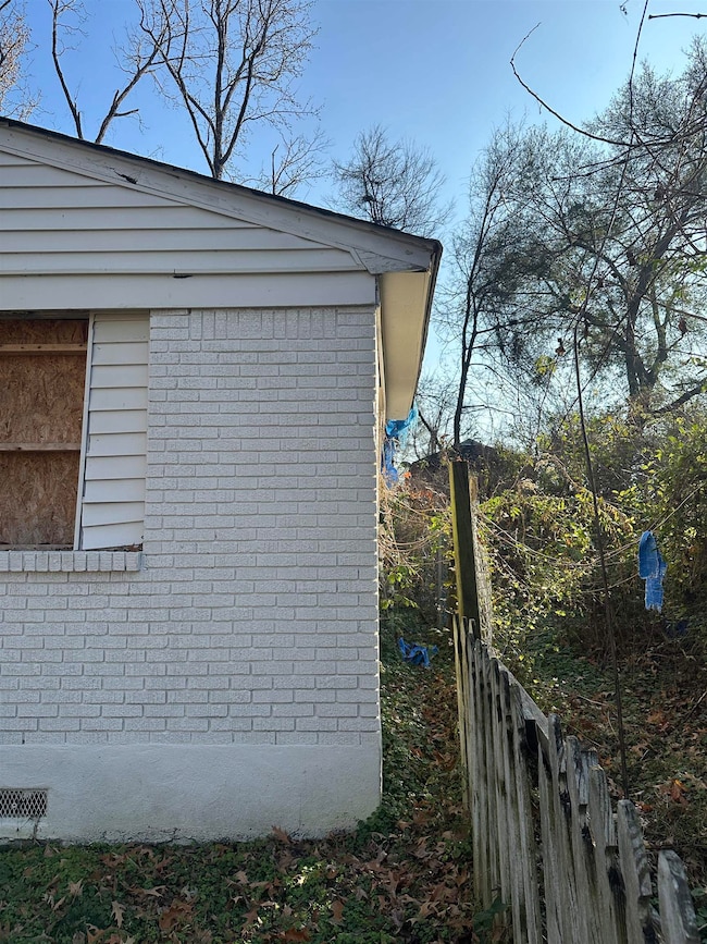 1323 Smith Ave, Memphis, TN 38107 - photo 2