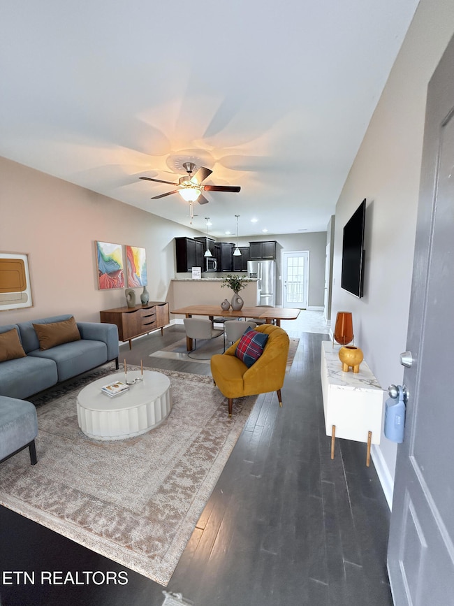 2415 Flannery Way, Powell, TN 37849 - photo 7