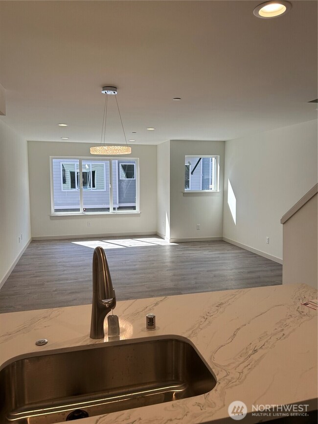 13249 Ambaum Blvd SW unit C, Burien, WA 98146 - photo 5