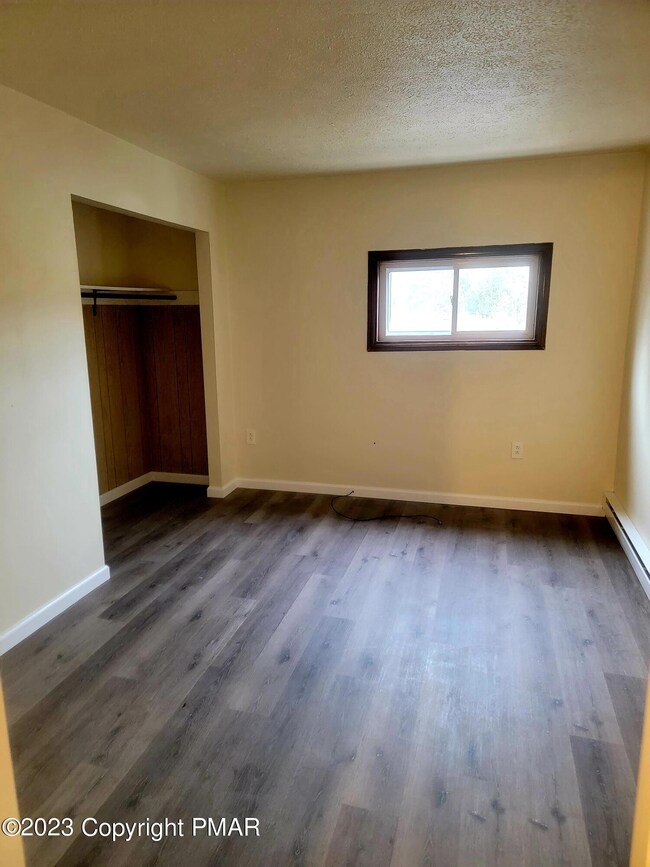 3910 Pennsylvania 447 unit 8, Cresco, PA 18326 - photo 3