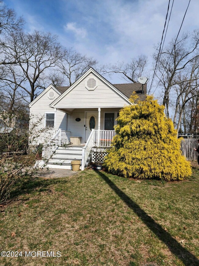 624 Windsor St, Forked River, NJ 08731 - photo 2