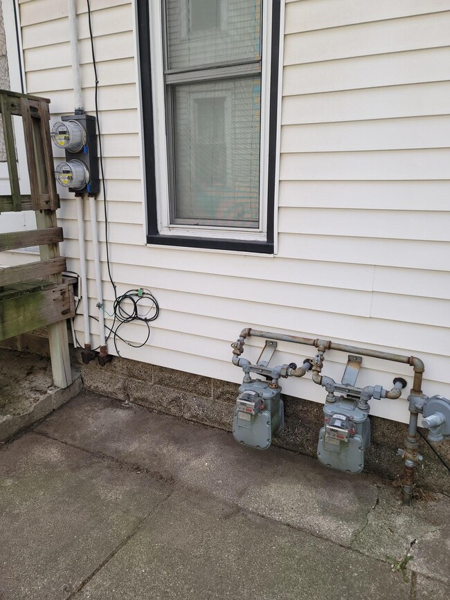2143 Palace Ave Pic5