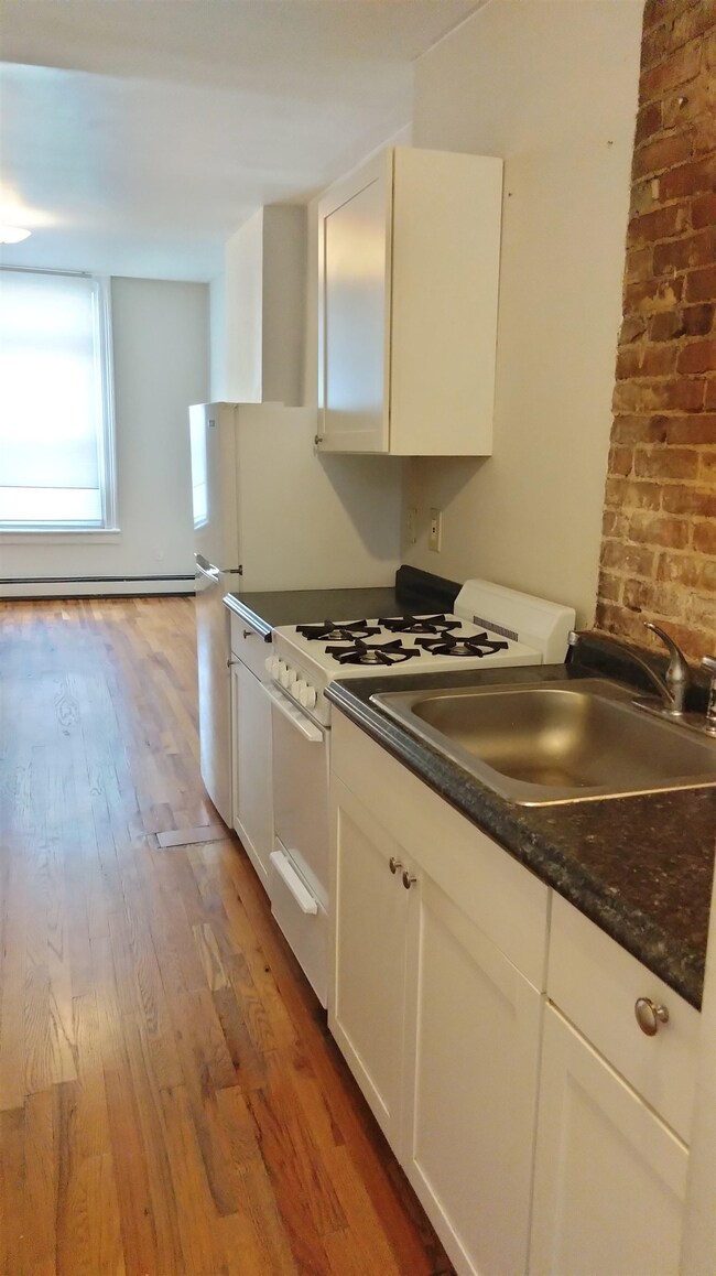 602 Grove St unit 2L2(top), Jersey City, NJ 07310 - photo 5