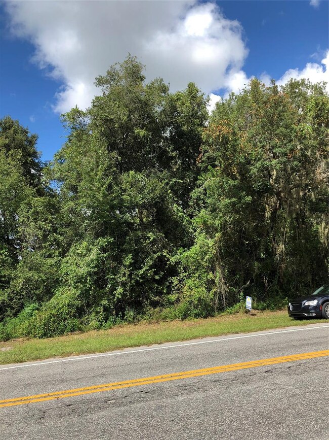 Look left Sign is Across from Regent Street on East side