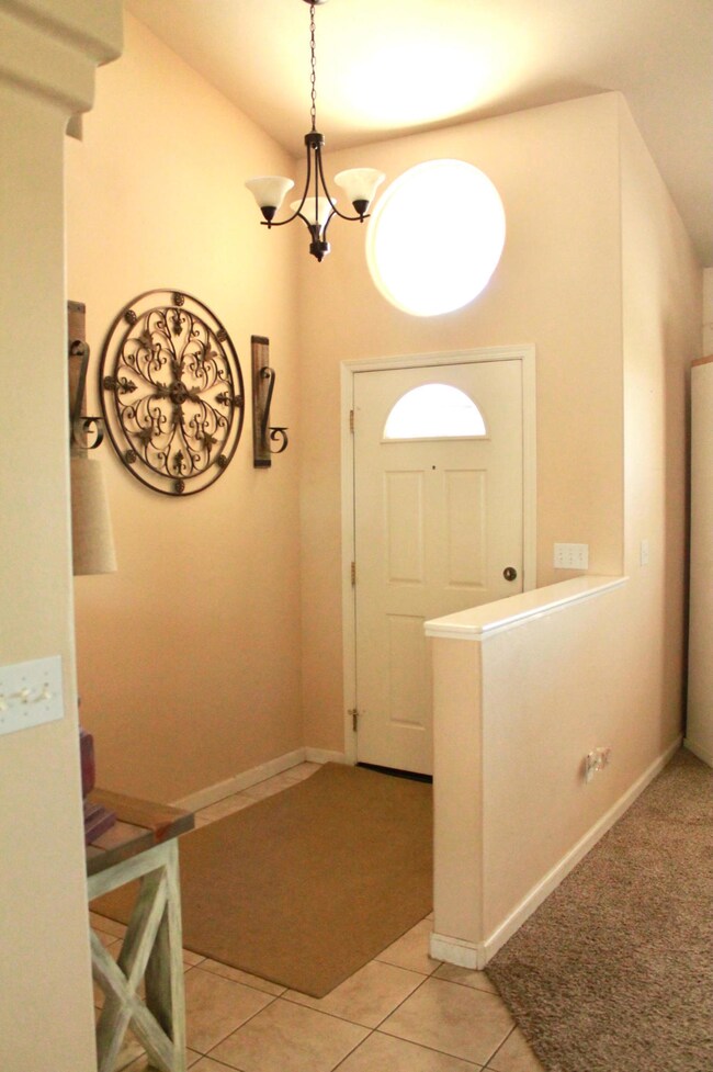 S Cantamar St. Visalia-6