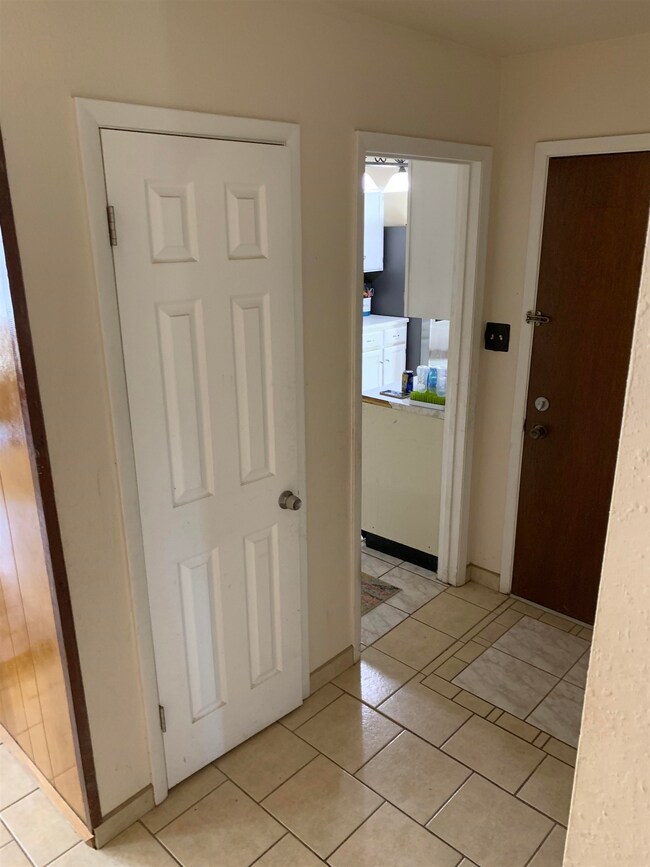 1328 Mckinley Ave, Alamogordo, NM 88310 - photo 5