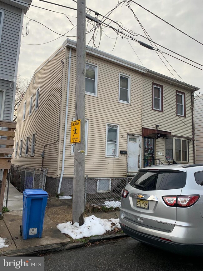 218 Linden St, Gloucester City, NJ 08030 - photo 3