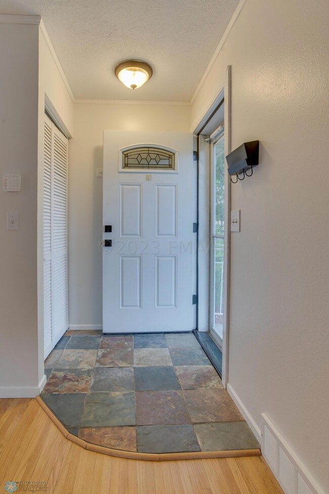 413 20th Ave N, Fargo, ND 58102 - photo 6