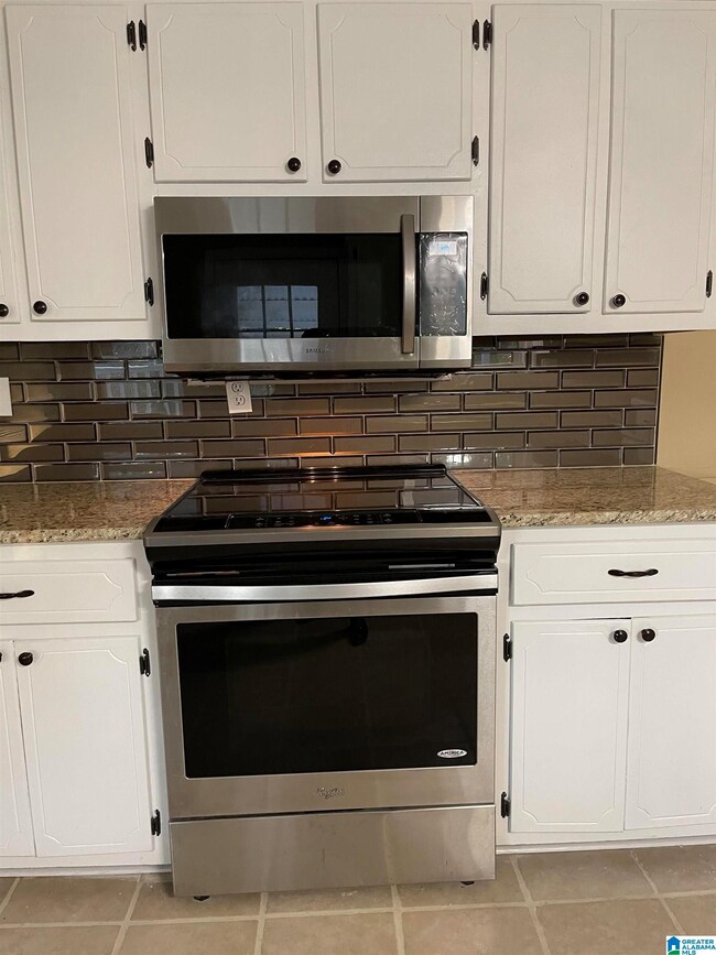 2852 7th St NE, Center Point, AL 35215 - photo 5