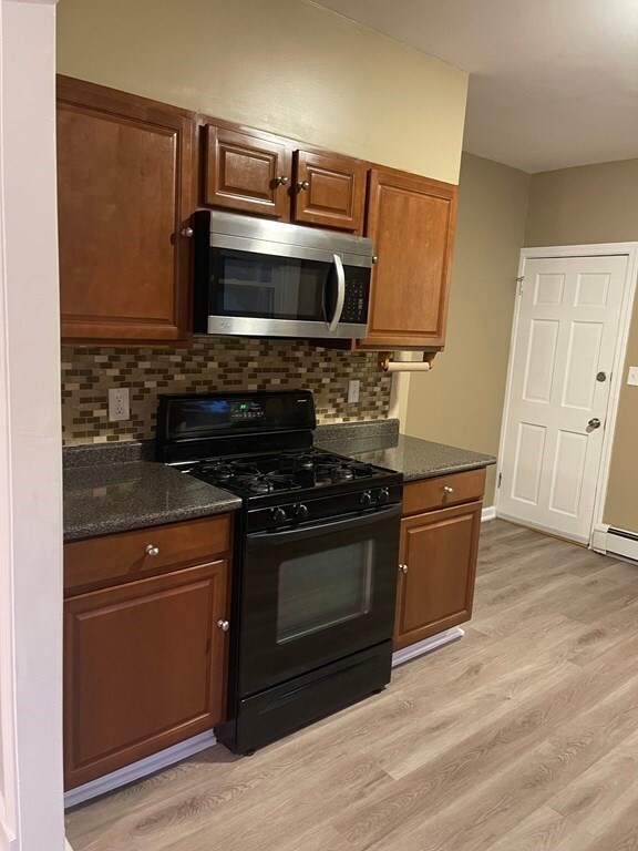 40 Florence St unit 2, Roslindale, MA 02131 - photo 4