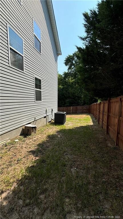 1421 Deal St, Fayetteville, NC 28306 - photo 4