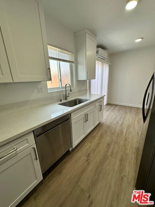 7314 Variel Ave unit 12, Canoga Park, CA 91303 - photo 5