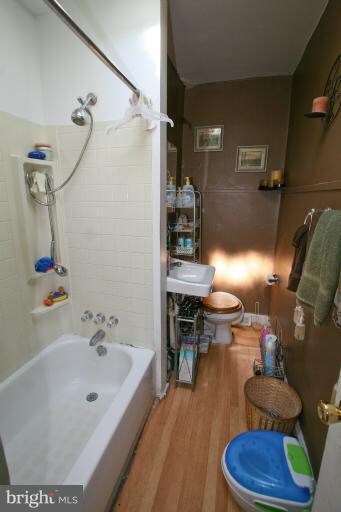 3146 Ravenwood Ave, Baltimore, MD 21213 - photo 3