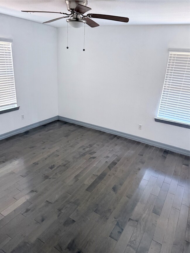 3818 Linkwood Dr, Houston, TX 77025 - photo 7