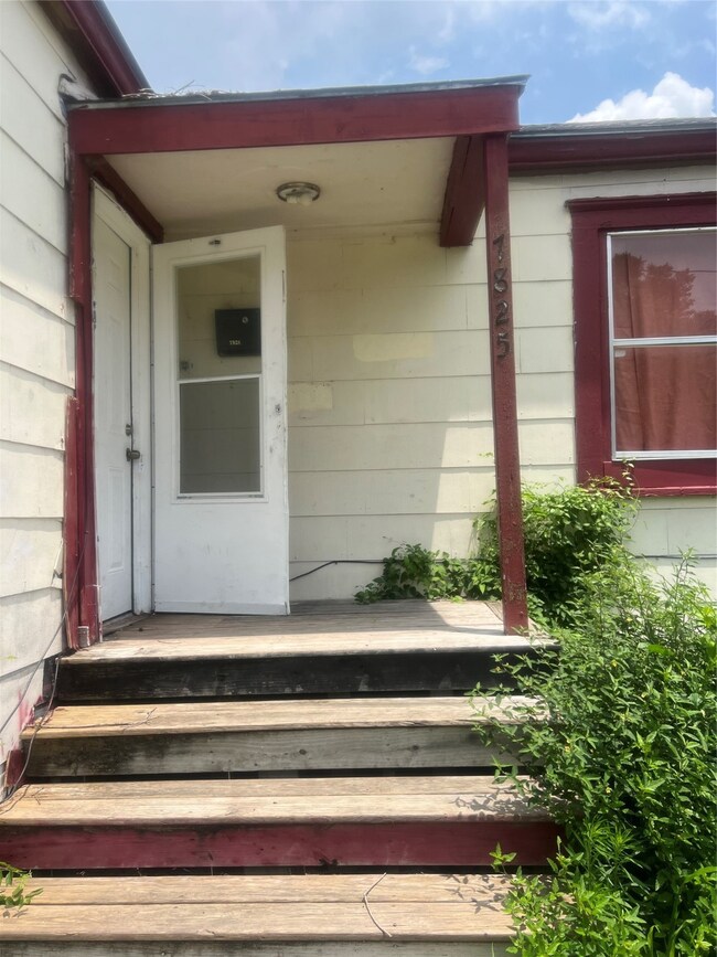 7823 Dixie Dr, Houston, TX 77087 - photo 5