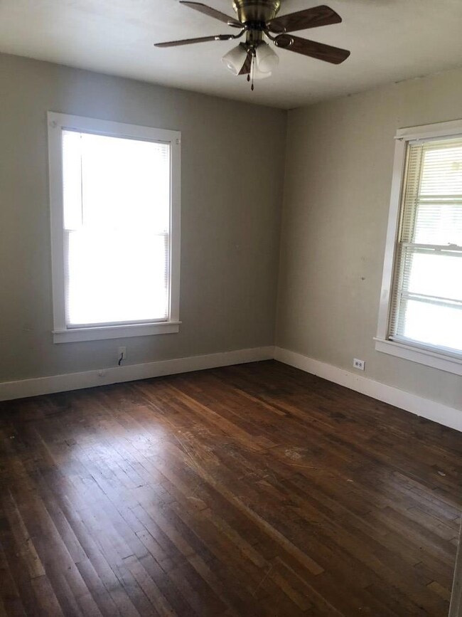 2306 Matthews St, Bay City, TX 77414 - photo 2