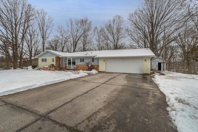 8247 E Chippewa Trail, Mount Pleasant, MI 48858 | MLS# 50132433