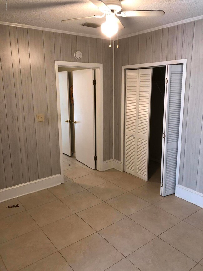 1604 Cherry St unit 2, Jacksonville, FL 32205 - photo 7