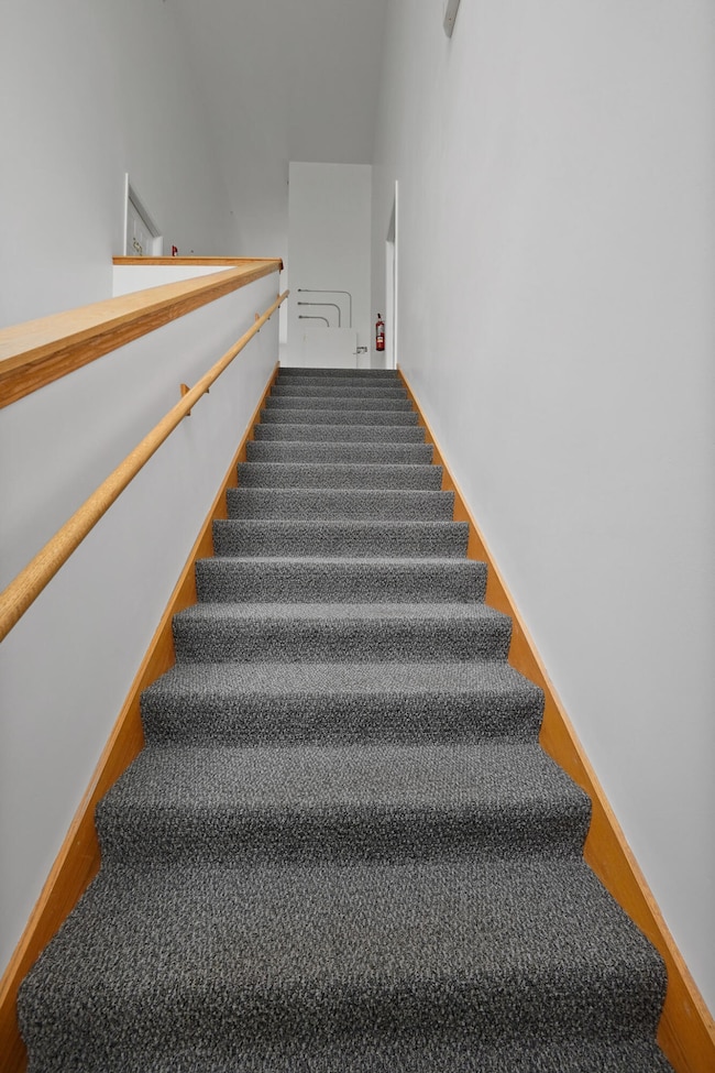 2515 Longwood Dr unit 202, Highland, IN 46322 - photo 6