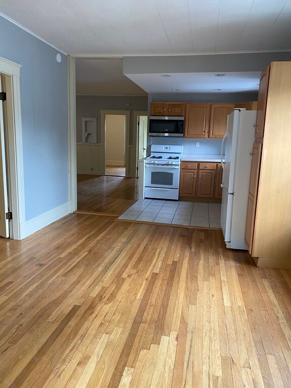 23 River Place unit 2nd floor, Methuen, MA 01844 - photo 7