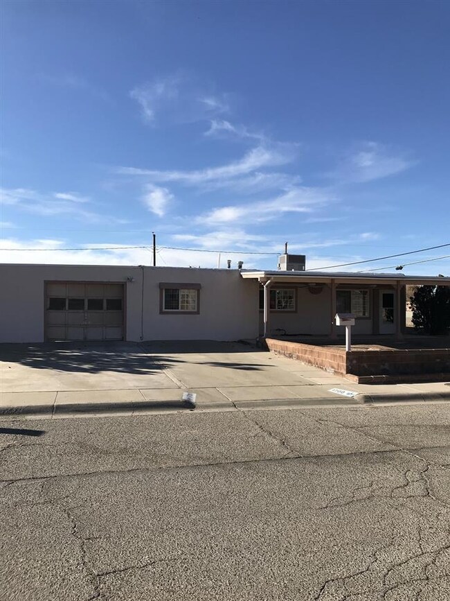 1700 Van Ct, Alamogordo, NM 88310 - photo 2
