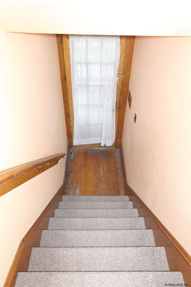 800 Washington Ave, Albany, NY 12203 - photo 6