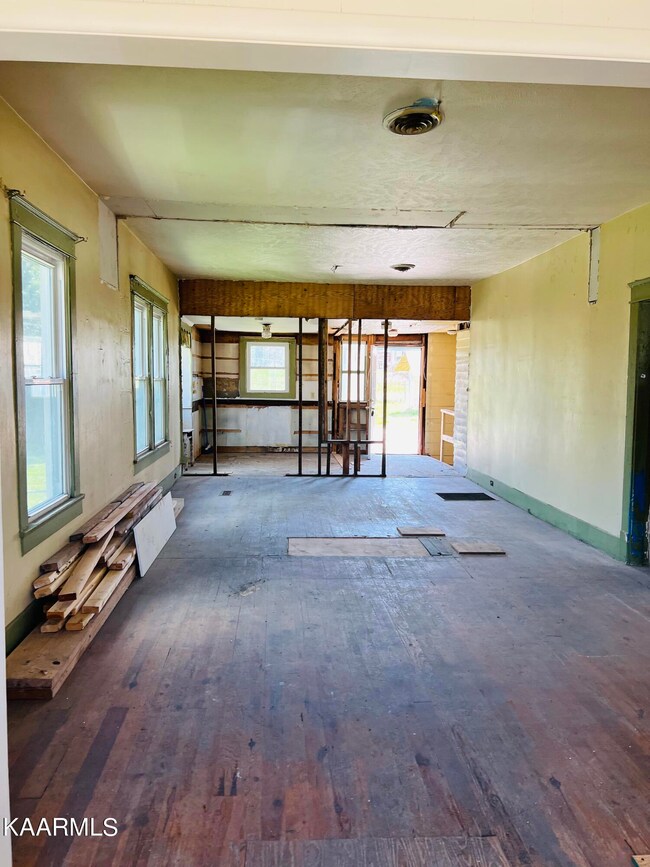 5CEEA97B-07B3-448B-9974-B38BC7D0C139