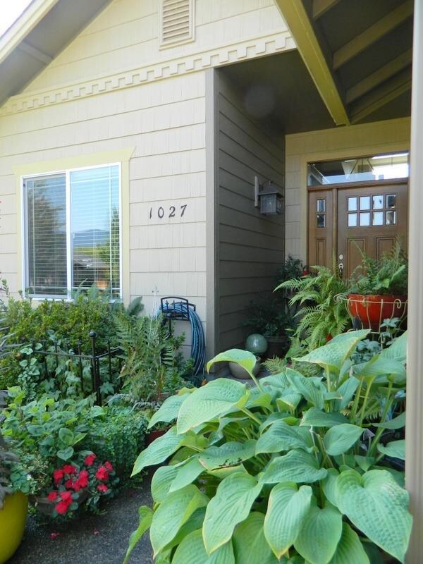 1027 SE Jerrine St, Grants Pass, OR 97527 - photo 3