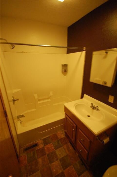 Apt 1 BA