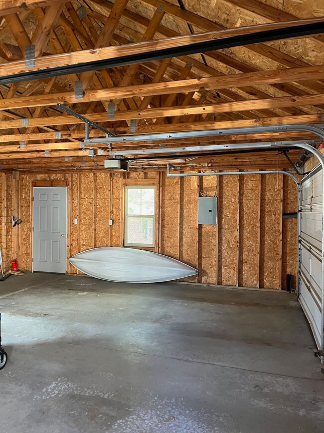 110 Fenwood Commons, New London, NH 03257 - photo 6