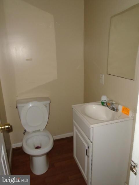 2521 Brookfield Ave, Baltimore, MD 21217 - photo 4