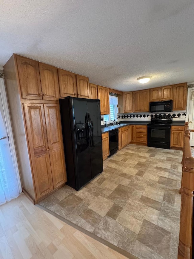 11 Tibbetts Dr, Lincoln, ME 04457 - photo 5