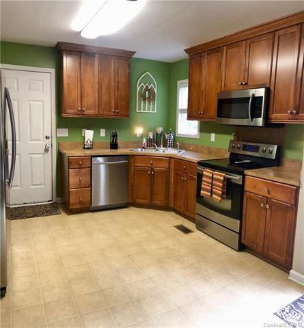 5016 Wild Wing Dr, Gastonia, NC 28052 - photo 7