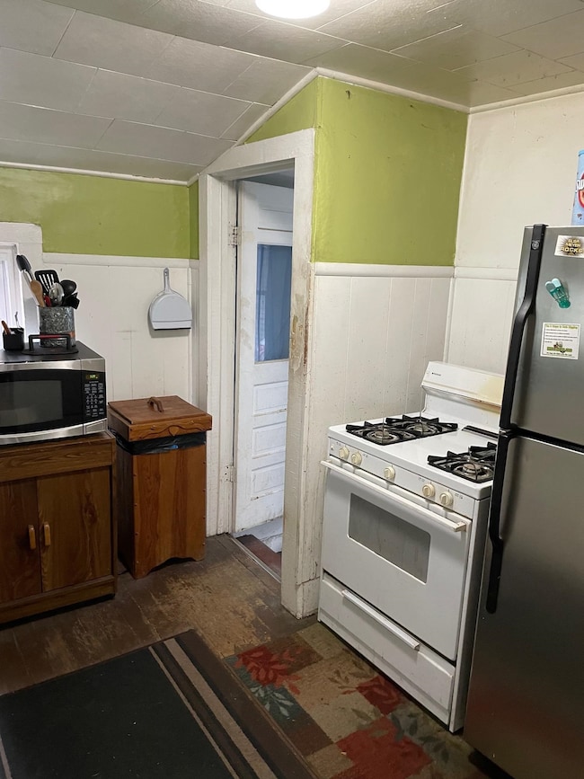 206 N Howell St, Owosso, MI 48867 - photo 7