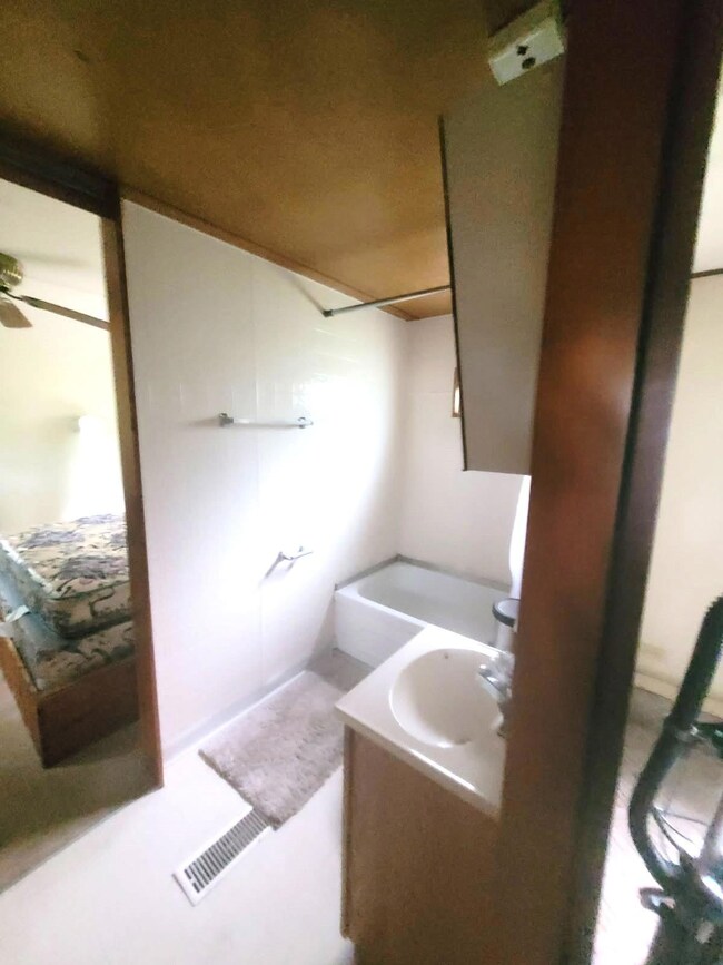 42502 240th St unit 31, Henning, MN 56551 - photo 7