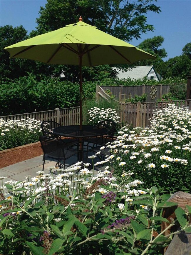 12 Brewster St unit 2, Provincetown, MA 02657 - photo 2