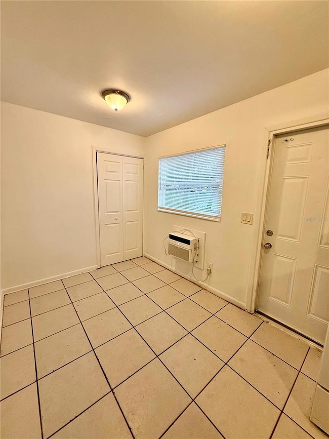 908 Beverly Ave unit A, Largo, FL 33770 - photo 3
