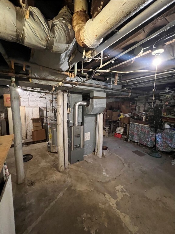 63 Bagley St, Central Falls, RI 02863 - photo 4