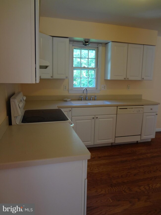 12705 Archery Rd, Fredericksburg, VA 22407 - photo 5