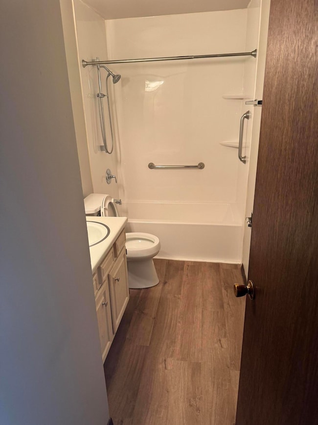 N115W17103 Armada Dr unit 7, Germantown, WI 53022 - photo 4