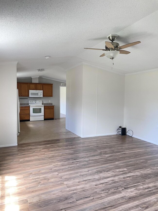 75A1B2B9-9F29-4E65-BCB8-8D6C2109D7C1