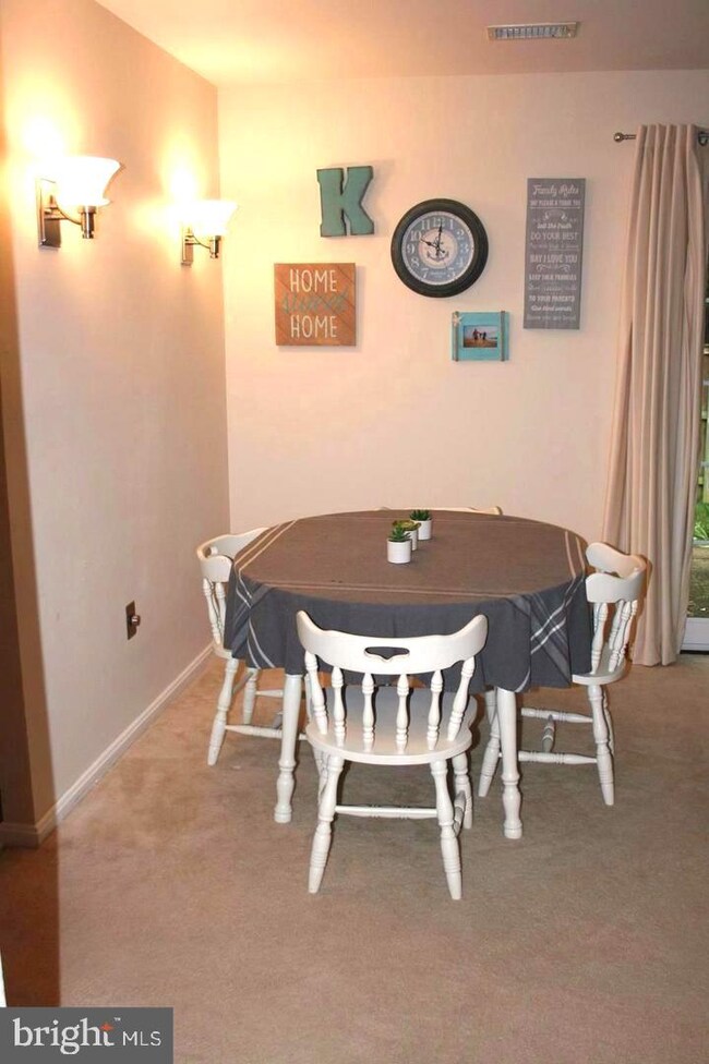 2005 Mayflower Dr, Woodbridge, VA 22192 - photo 3