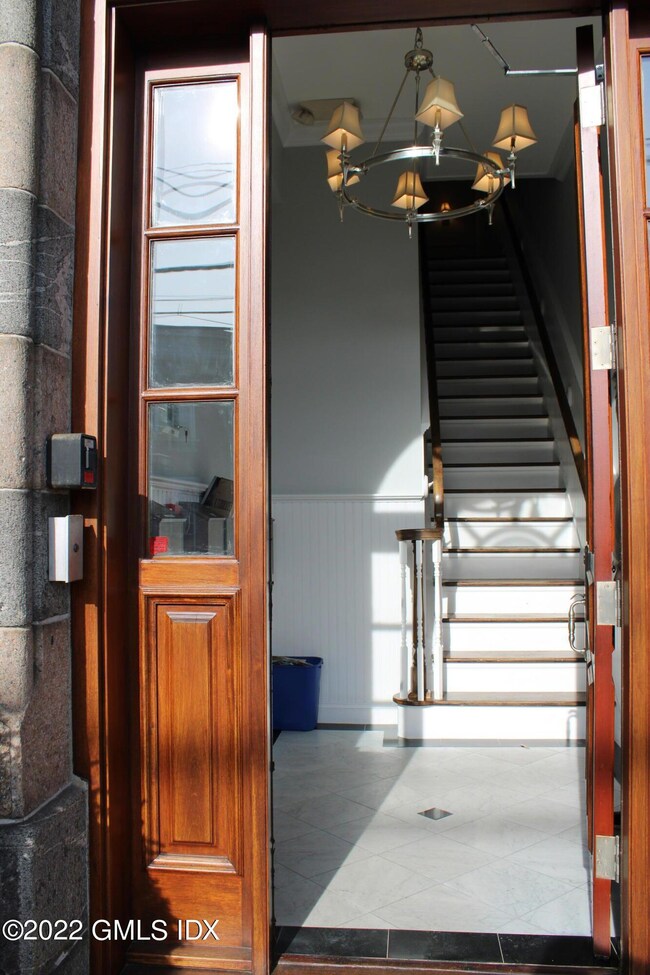 97 Bruce Park Ave unit 3A, Greenwich, CT 06830 - photo 2