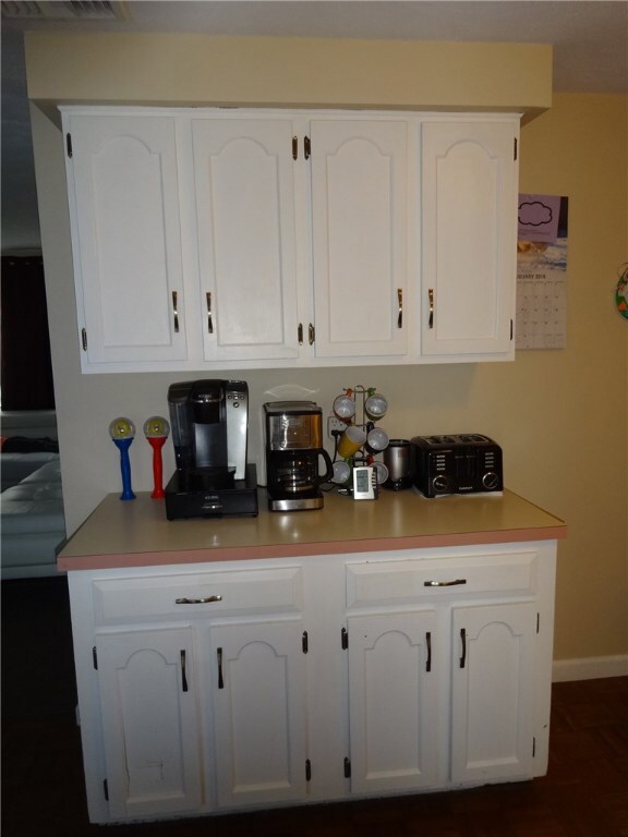 1 Pleasant View Cir, Greenville, RI 02828 - photo 4