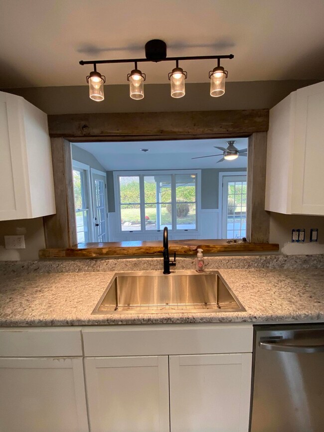 C2BF71B7-3FC7-4862-A5E0-B87397643F36