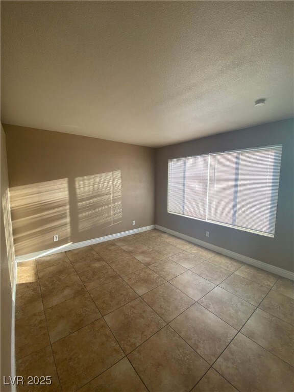 305 N 10th St unit 31, Las Vegas, NV 89101 - photo 6