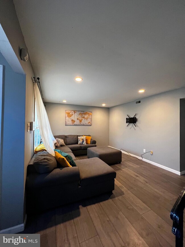 51 Rittenhouse Dr, Willingboro, NJ 08046 - photo 5