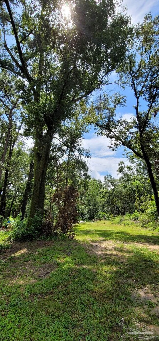 8632 Eight Mile Creek Rd, Pensacola, FL 32526 - photo 7